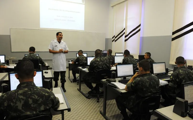 convocação de temporários na 8 rm do Exército para atuarem como professores