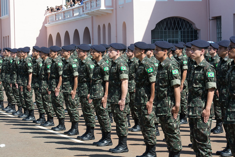 Concurso Público do Exército Brasileiro – EsPCEx 2023, oferece 440 vagas  para homens e mulheres - CPG Click Petroleo e Gas