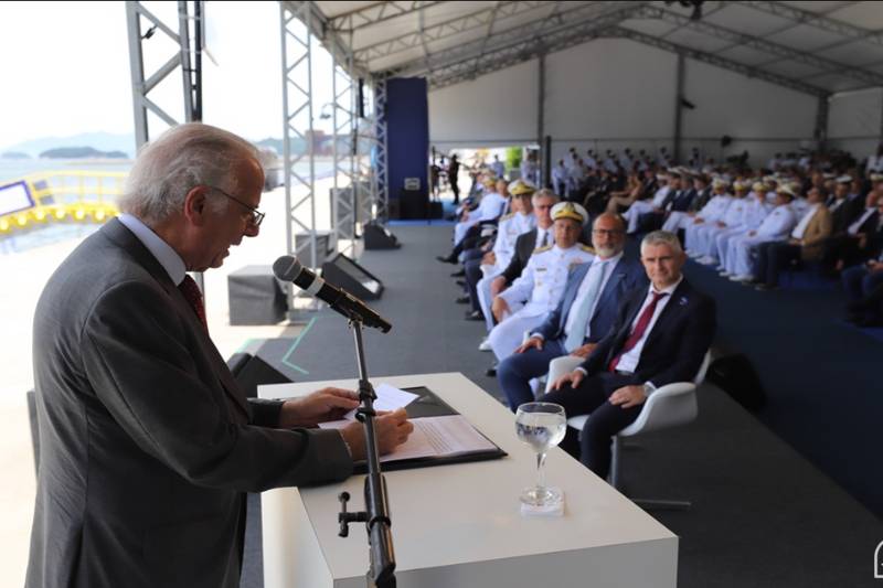 Ministro da Defesa durante discurso na Mostra de Armamento do Submarino Humaitá – Imagem 3°SG-ET  Coronha Marinha do Brasil