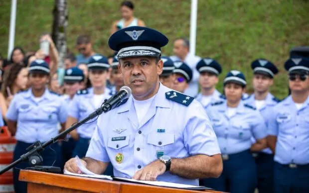 Brigadeiro Andr Luiz e Comandante da Aeron utica marcam presen a