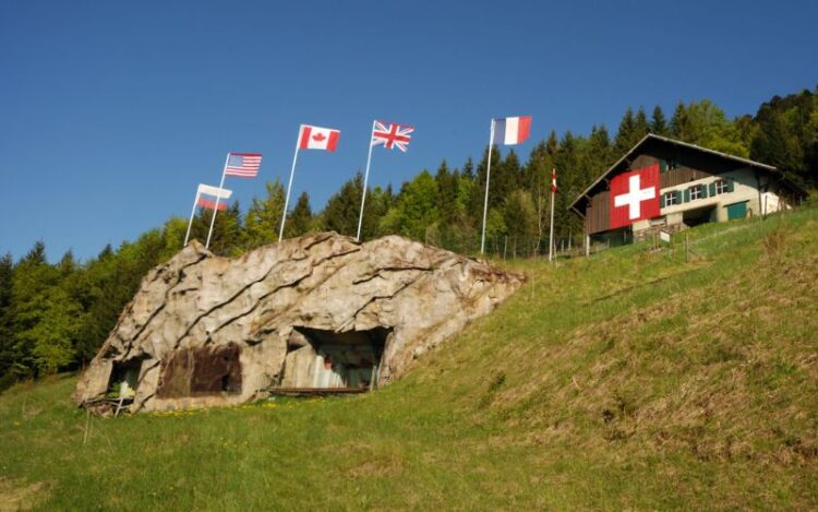 A Impressionante rede de bunkers da Suíça