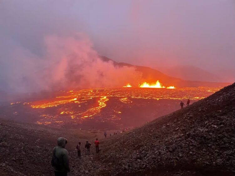 Erupções vulcânicas na Islândia são impulsionadas por acúmulo de magma e podem durar séculos