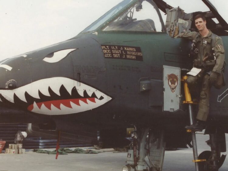 PILOTO A-10