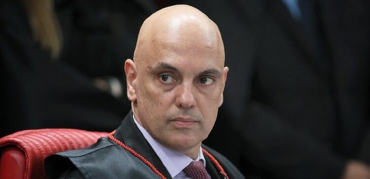 Suspensão do X é inconstitucional? Parlamentares levantam debate sobre decisão de Alexandre de Moraes