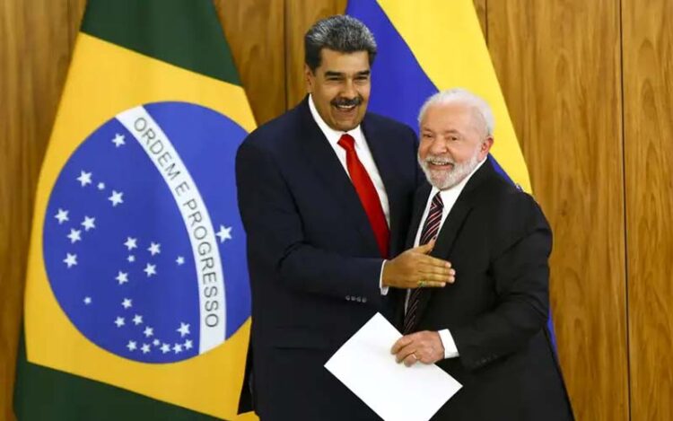 O presidente Luiz Inácio Lula da Silva recebe o presidente da Venezuela, Nicolás Maduro, no Palácio do Planalto. Foto: Agência Brasil