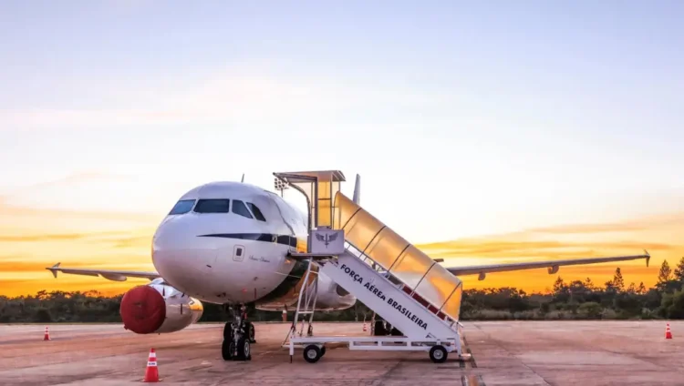 Emergência a bordo: Aerolula sofre pane e governo avalia troca de avião presidencial. Foto: Divulgação / Força Aérea Brasileira / FAB