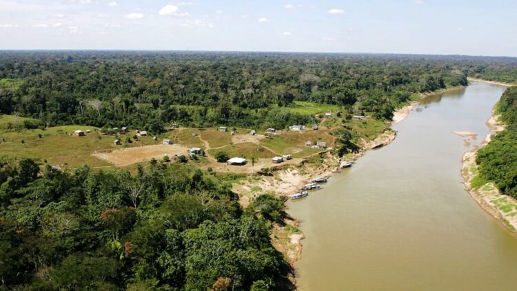 território - Brasil - Peru